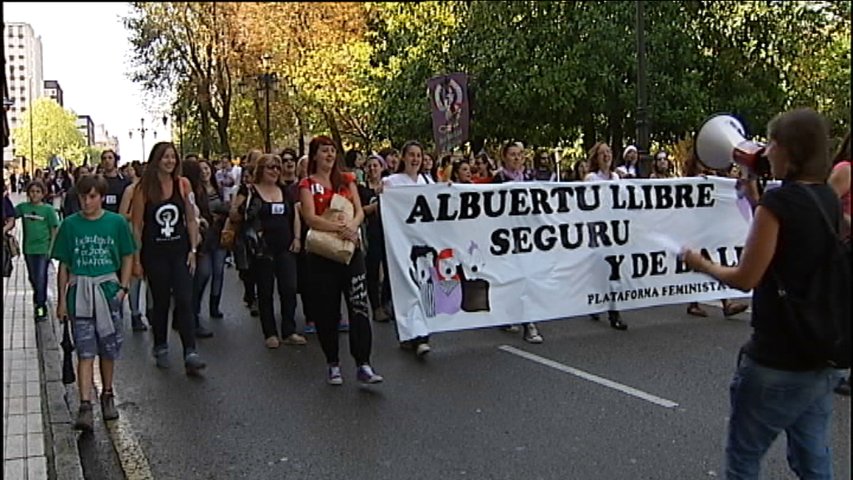 El Constitucional avala íntegramente la ley del aborto de 2010