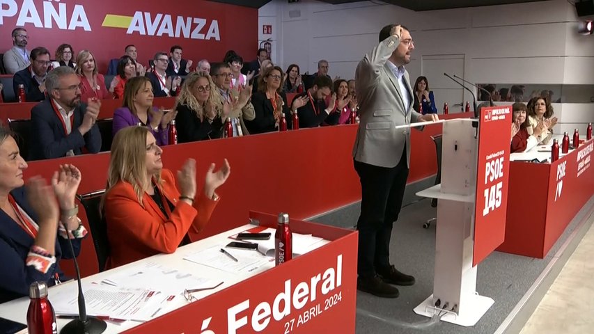 Los secretarios generales del PSOE cierran filas en torno a Sánchez