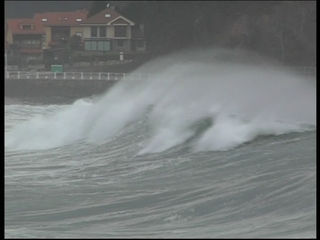 Olas en Ribadesella