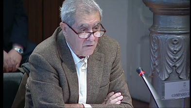  El exconsejero de Educacion, José Luis Iglesias Riopedre, durante su comparecencia ante la comisión del 'caso Renedo'