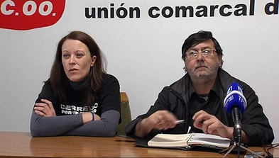 La concejala de Servicios Sociales de Degaña, Susana Rodríguez y el secretario general de CCOO en Cangas del Narcea, Santiago Martínez 