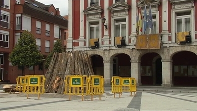 Preparativos para la Noche de San Juan en Mieres 