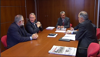 El consejero de Economía y Empleo, Graciano Torre, reunido con miembros de la cúpula de Tenneco