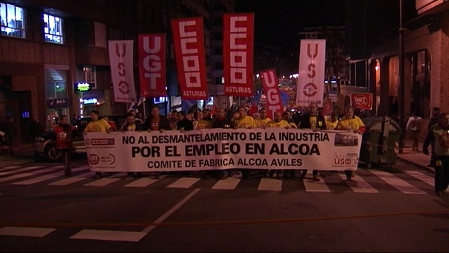 Más de 20.000 personas rechazan en Avilés el cierre de Alcoa