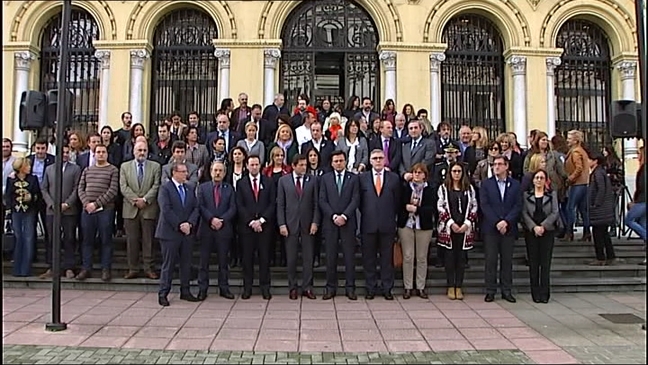 Concentración frente a la sede del Gobierno contra la violencia de género