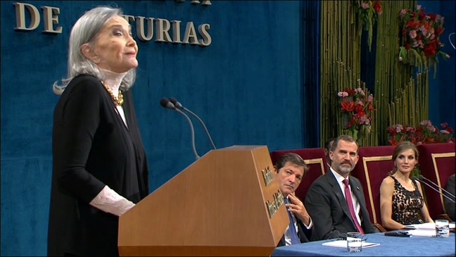 nuria espert durante su emotivo discurso en la ceremonia de entrega de los Premios Princesa de Asturias