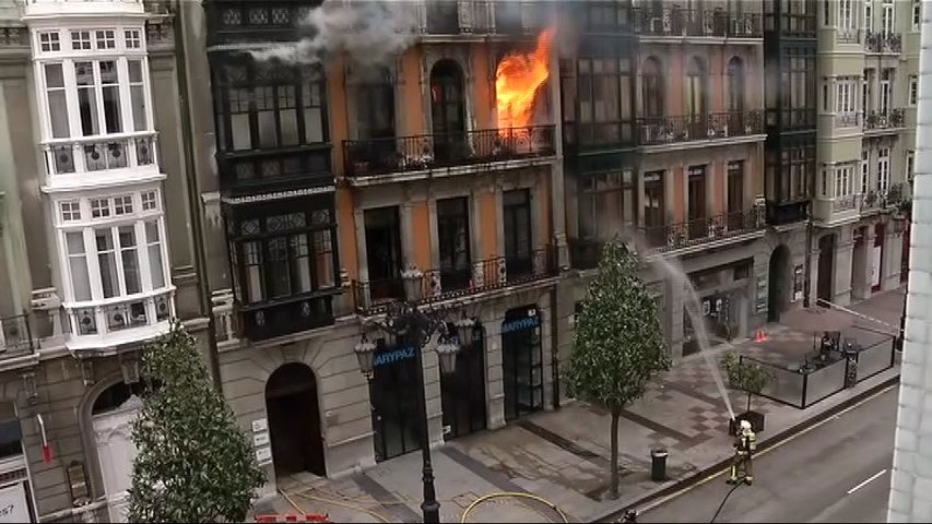 Incendio en la calle Uría