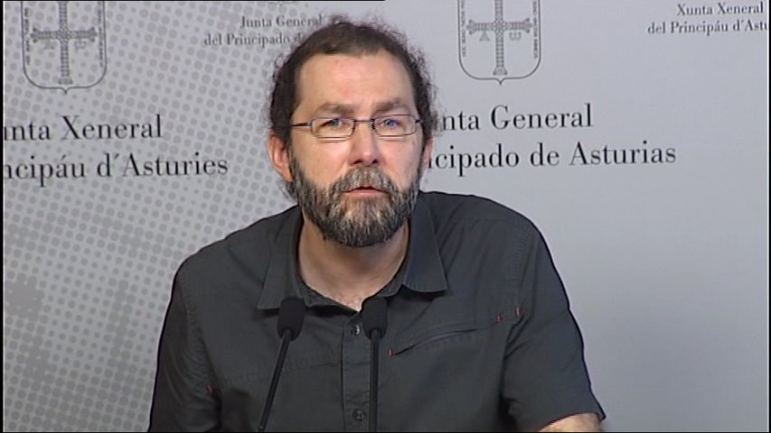 El portavoz de Podemos, Emilio León