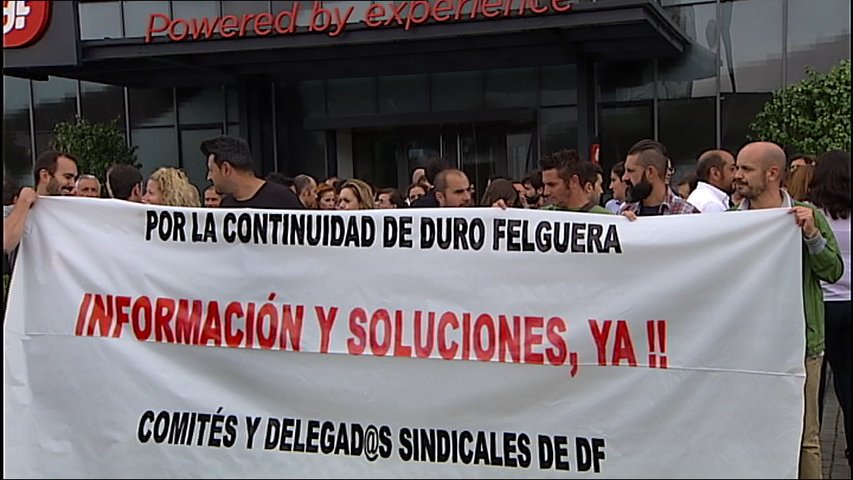 Concentración de trabajadores de Duro Felguera 