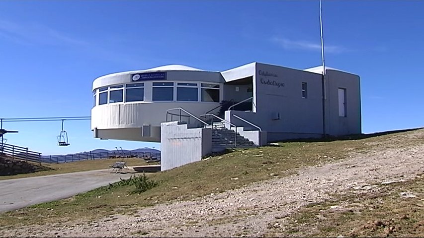 La cafetería del Cuitu Negro, cinco metros sobre el aire en forma circular  - Noticias RTPA