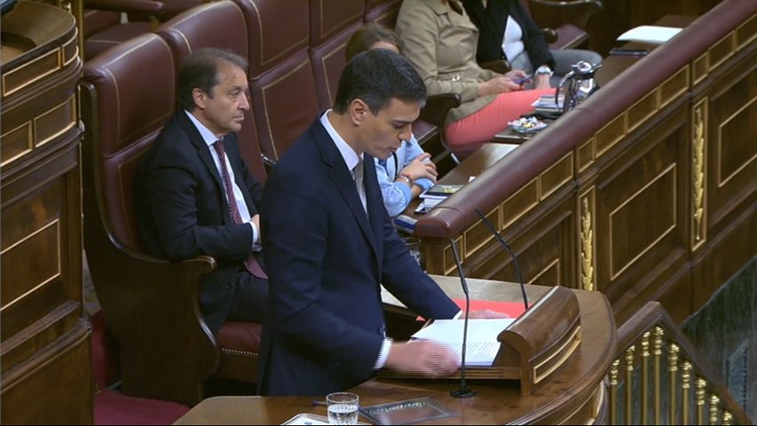 Sánchez comienza su discurso reivindicando la fuerza moral de la Constitución