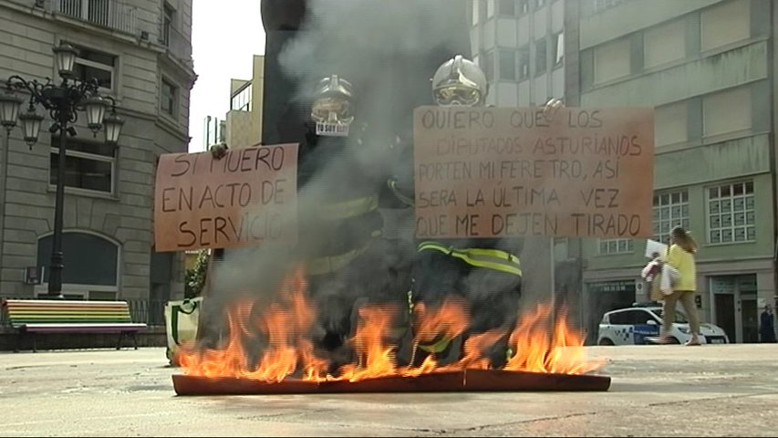 Protesta de los bomberos en la Escandalera