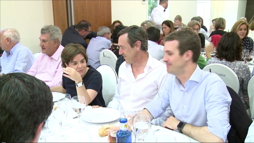 Casado y Santamaría en la cena del PP