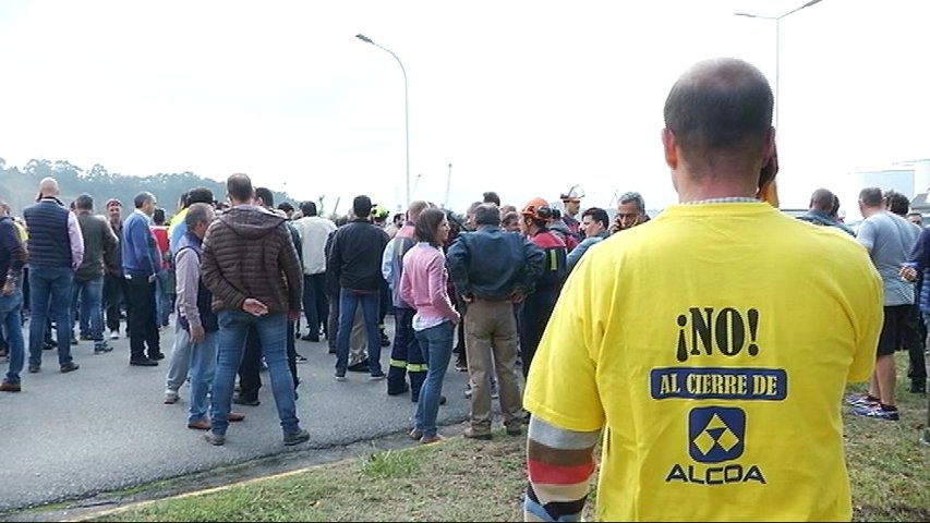   Trabajadores de Alcoa de Avilés participan en una manifestación en La Coruña