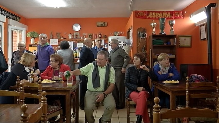  Emociones a flor de piel entre los vecinos de Poreñu