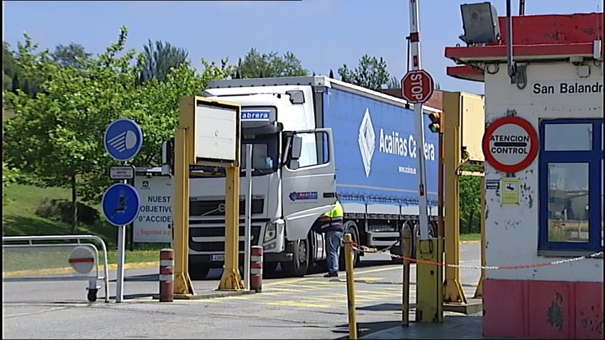 El cierre de Alcoa Avilés supondría la pérdida de 4 millones para el transporte de carretera