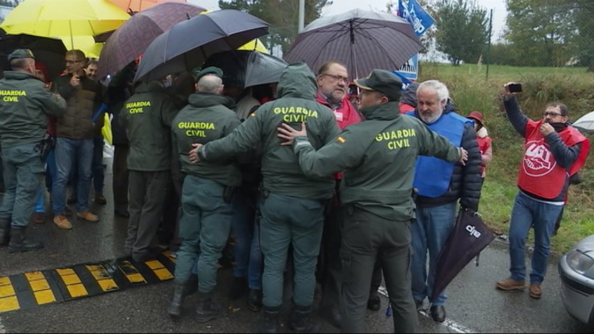 Tensión a las puertas de la cárcel en la última jornada de huelga