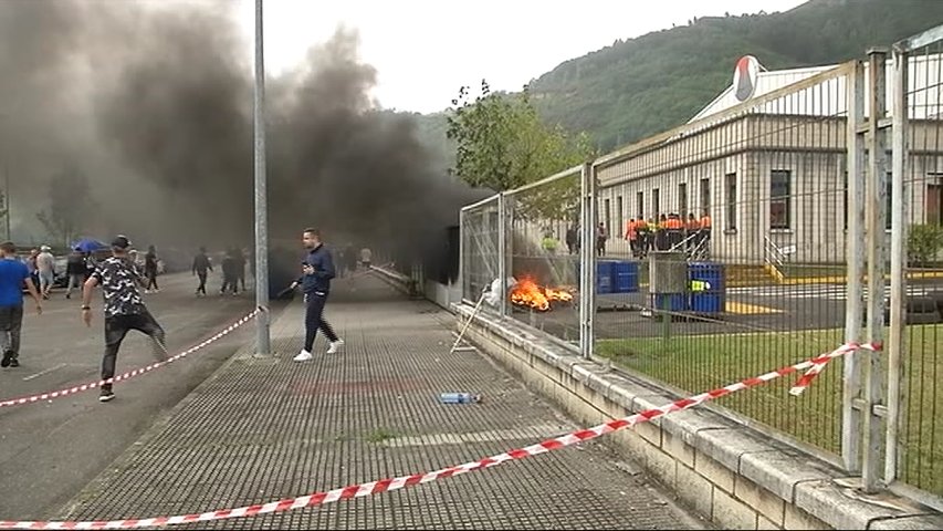 Trabajadores de Vesuvius protestan por el ERE