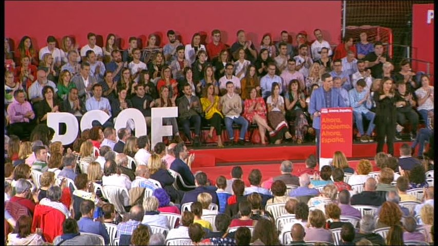 Acto de precampaña de Sánchez en Oviedo 