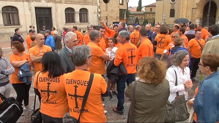  Los trabajadores de Vesuvius se concentran en Oviedo en apoyo a los encerrado