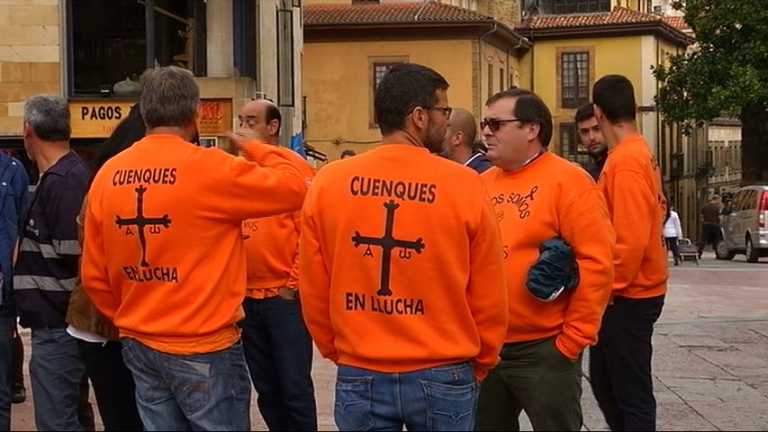 Los trabajadores de Vesuvius se concentran en la plaza de la Catedral