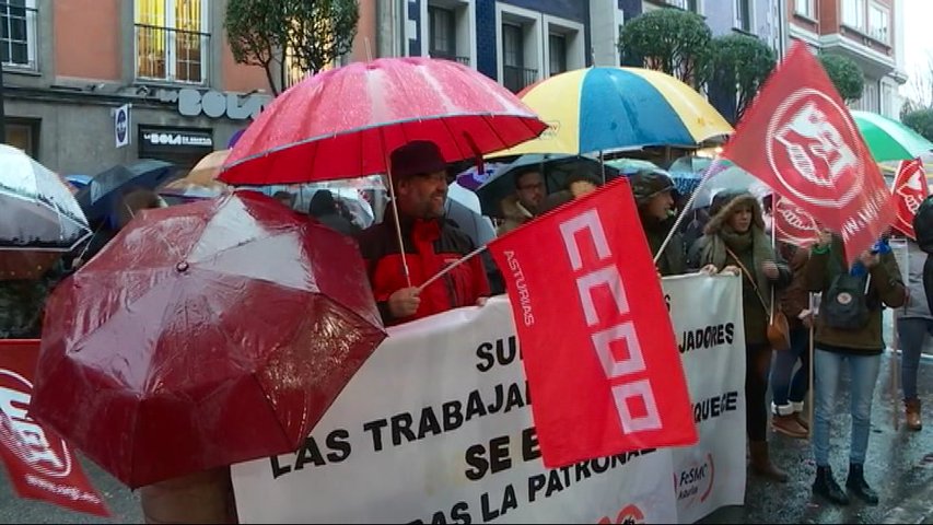 Sin acuerdo, la huelga de los supermercados se prolonga