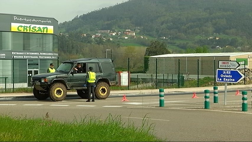 La Guardia Civil multó a 147 personas en Asturias por transitar por la vía pública sin causa justificada