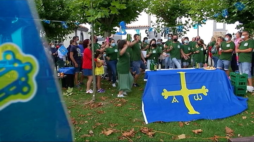 Vecinos de Somao celebran que son Pueblo Ejemplar