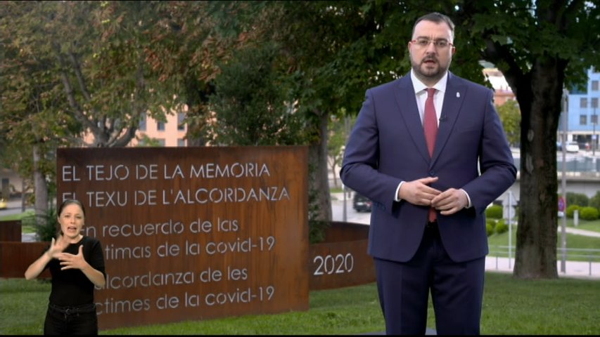 Adrián Barbón durante el discurso con motivo del Día de Asturias