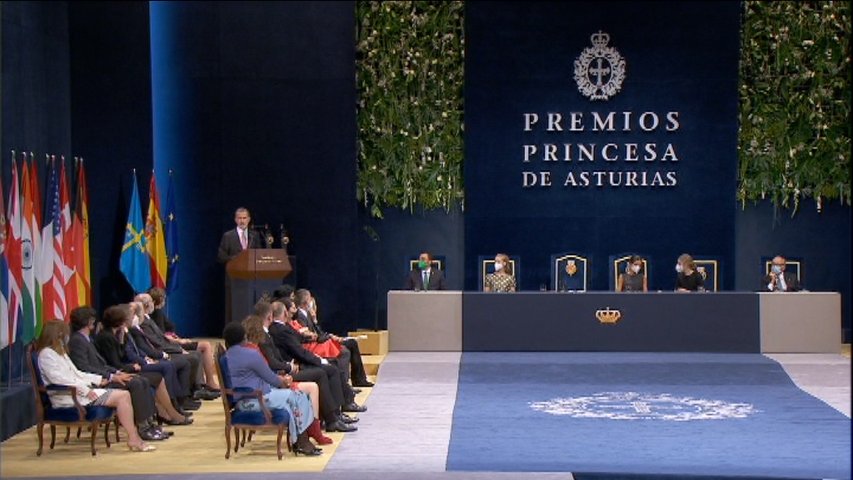  El rey Felipe VI durante su discurso con motivo de la ceremonia de entrega de los Premios Princesa de Asturias 2021 