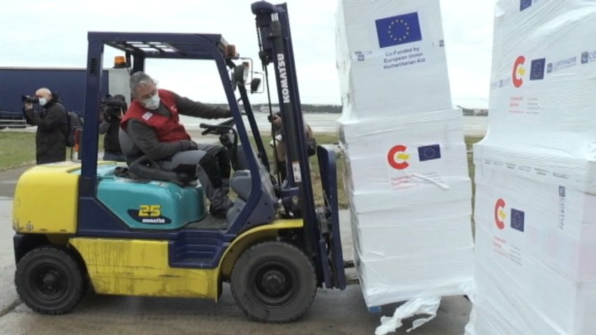 Veinte toneladas de medicamentos y material sanitario, primer envío de España a Ucrania