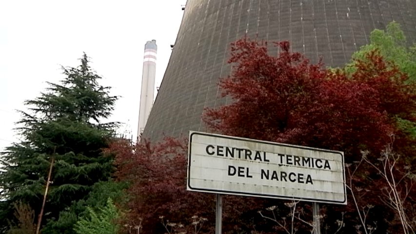 Cartel de acceso a la Central térmica del Narcea