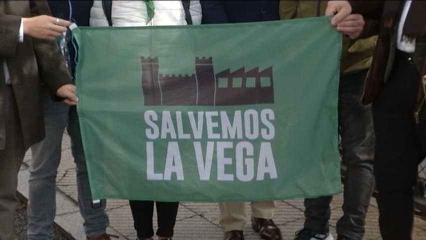 La plataforma 'Salvemos La Vega' convoca una manifestación contra el protocolo de la fábrica