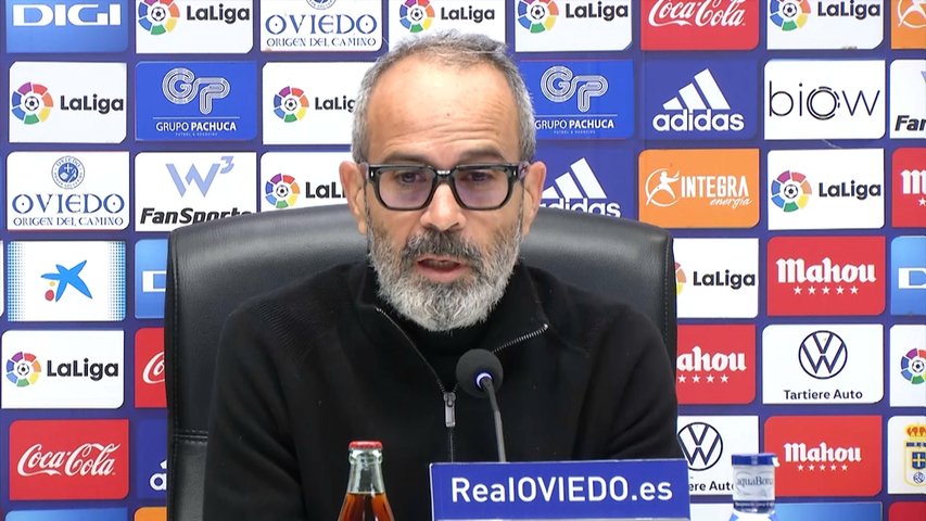 El Oviedo sigue en obras: empate 1-1 ante el Racing de Ferrol que sabe a  poco - La Nueva España