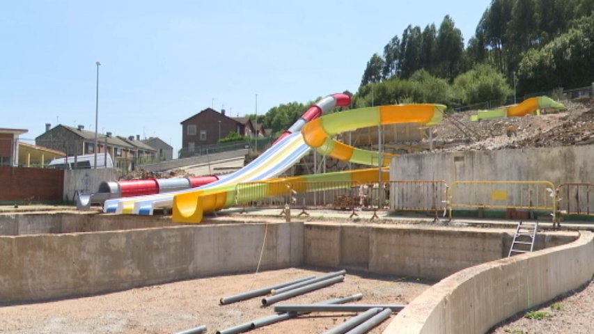 El primer parque acuático de Asturias abrirá en junio del año que viene en Corvera 