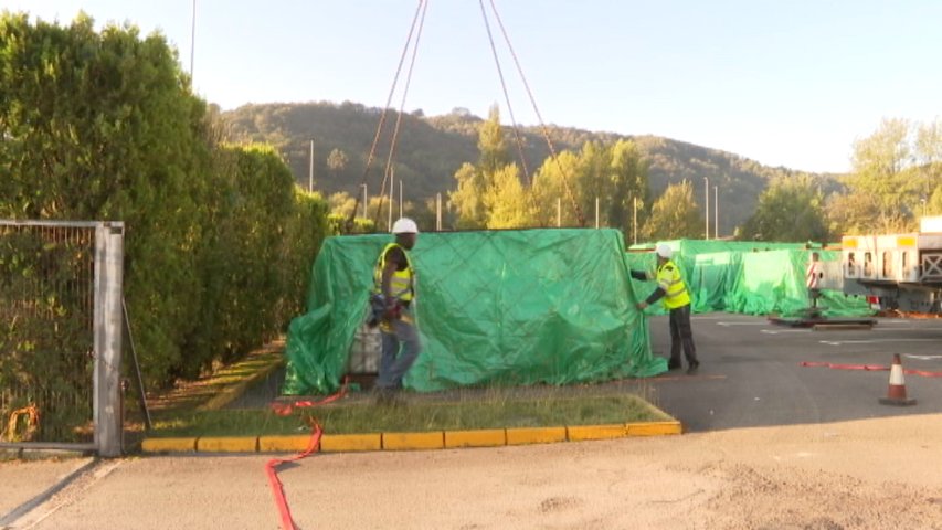 Comienza a llegar la maquinaria de la futura planta de paneles solares de Langreo