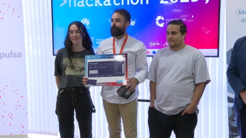 Carlos Sánchez, ganador del Hackathon Fightbullying 2023