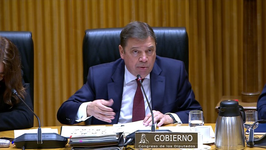 Planas anuncia que el Gobierno mantendrá esta legislatura el reembolso del impuesto de hidrocarburos agrícola