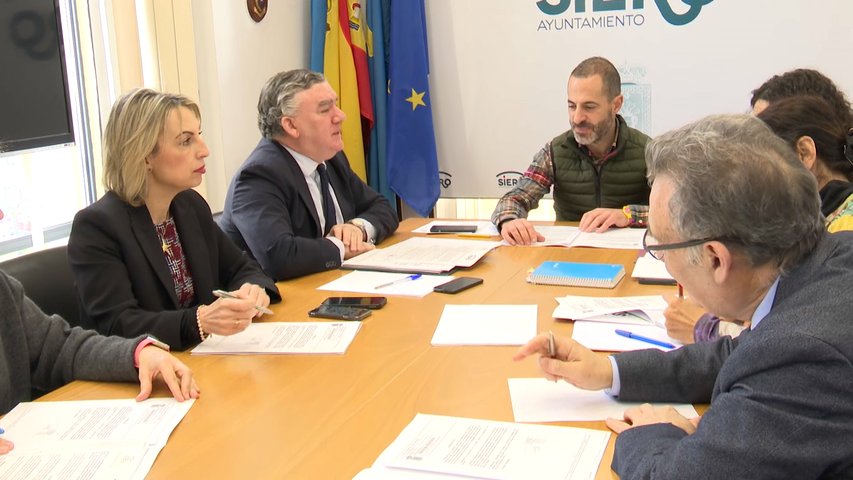 Reunión en Siero para anunciar sobre  e arranque inmediato del centro de estudios sobre el impacto social de la IA