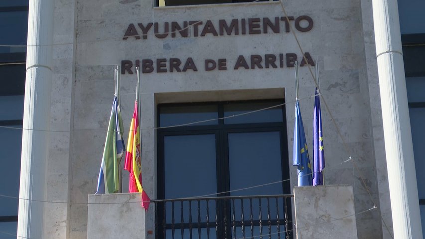 Minuto de silencio en recuerdo de Miguel Ángel Muñiz en Ribera de Arriba