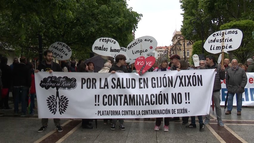 Concentración contra la contaminación en la zona oeste de Gijón