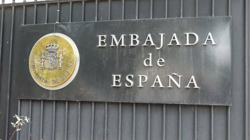 España retira 'definitivamente' a su embajadora en Buenos Aires por la crisis con Milei