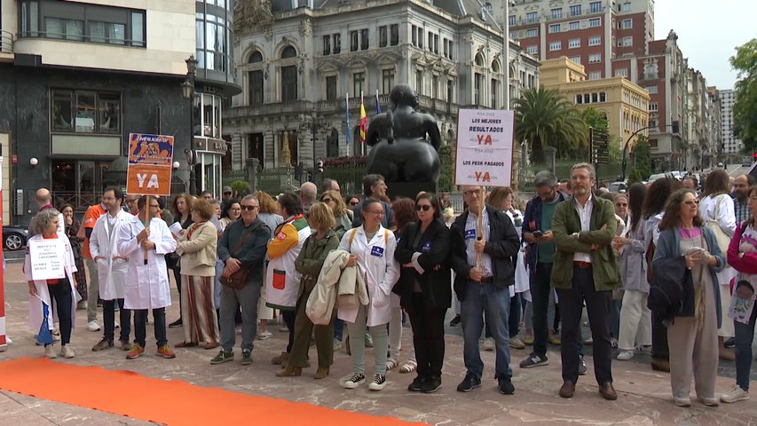 Protesta por la educación concertada en Oviedo