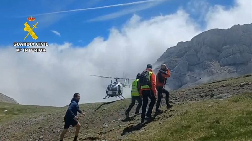 Evacuados al centro de salud de Cabrales dos lesionados durante la Travesera de Picos