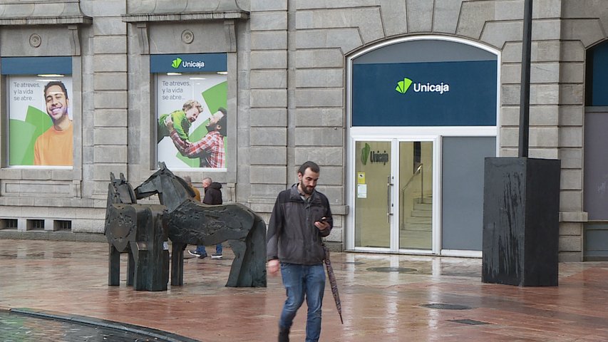 Oficina de Unicaja en el centro de Oviedo