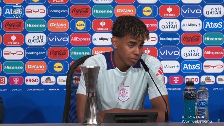 Lamine Yamal en rueda de prensa tras clasificarse la Selección para la final de la Eurocopa