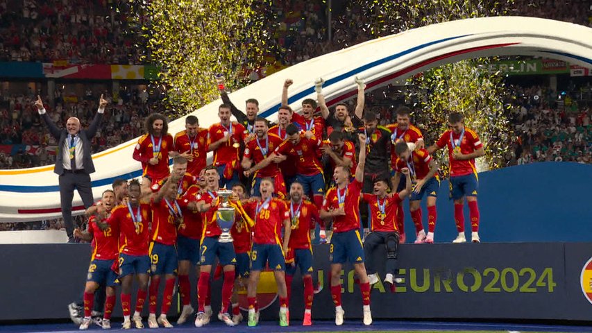 España gana la Eurocopa (2-1)