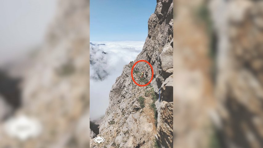 Rescatados cuatro montañeros enriscados en Cabrales y en Posada de Valdeón