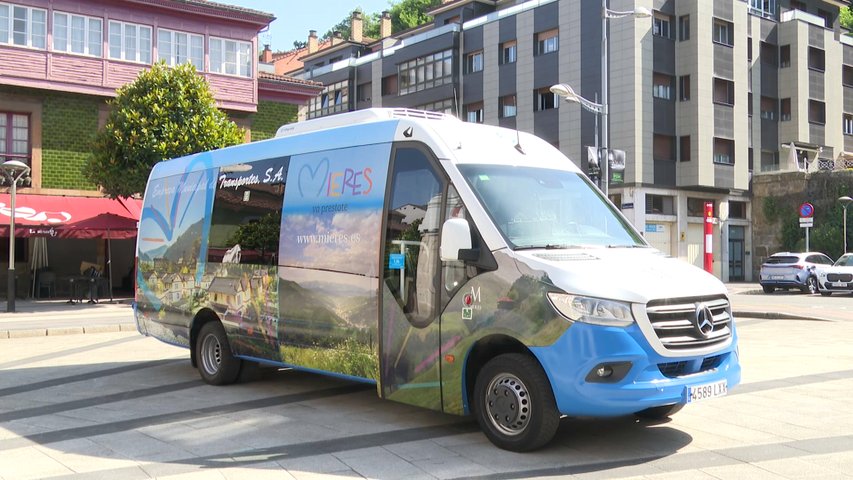 El Ayuntamiento de Mieres estrena bus turístico