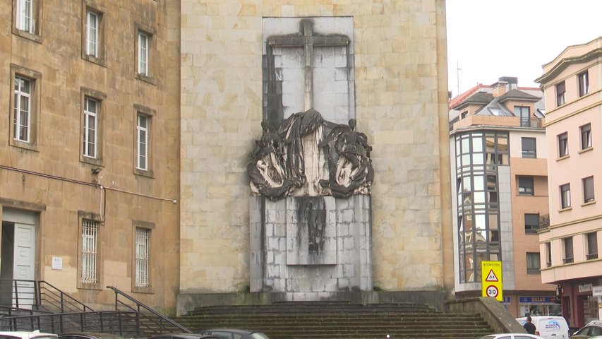 Gijón no retirará el monumento dedicado a los Héroes del Simancas de la Inmaculada